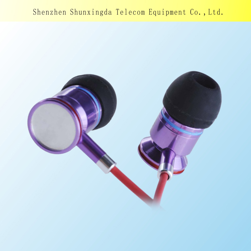 metal earphone